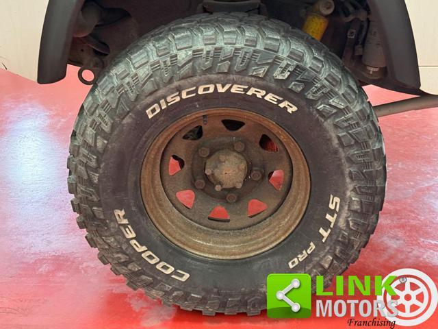 LAND ROVER Defender 90 2.5 Td5 S.W.