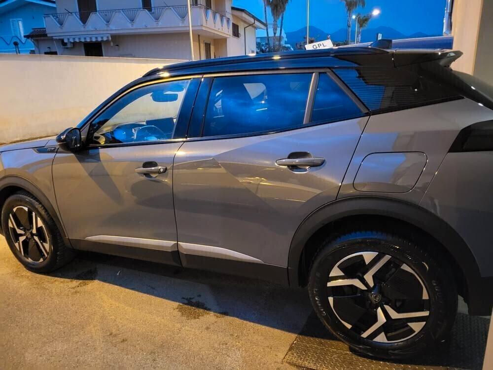 Peugeot 2008 BlueHDi 130 EAT8 GT ANNO 10.2023