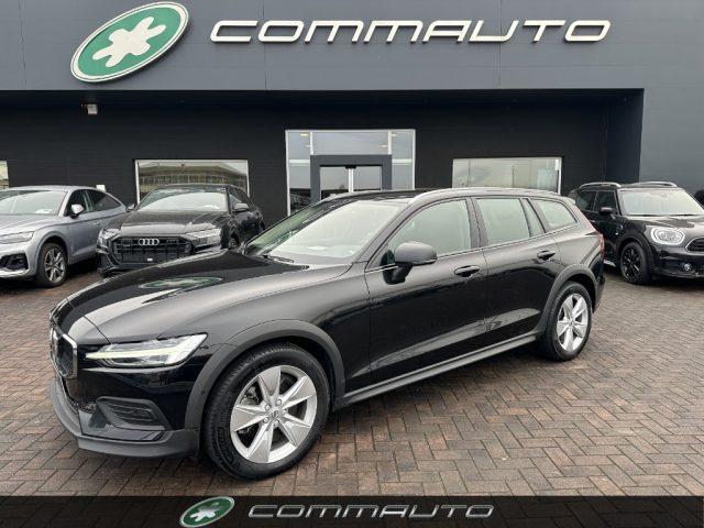 VOLVO V60 Cross Country B4 (d) AWD automatico Core