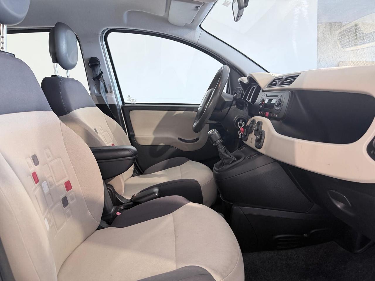 FIAT PANDA 2014 LOUNGE PER NEOPATENTATI