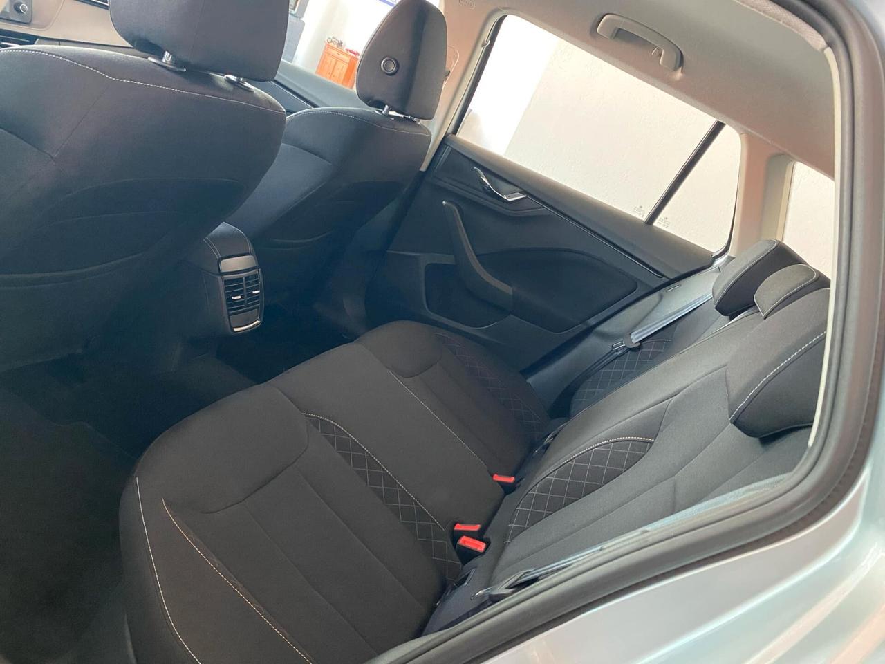 Skoda Kamiq 1.0 TSI Ambition 95Cv RETROCAMERA-CARPLAY