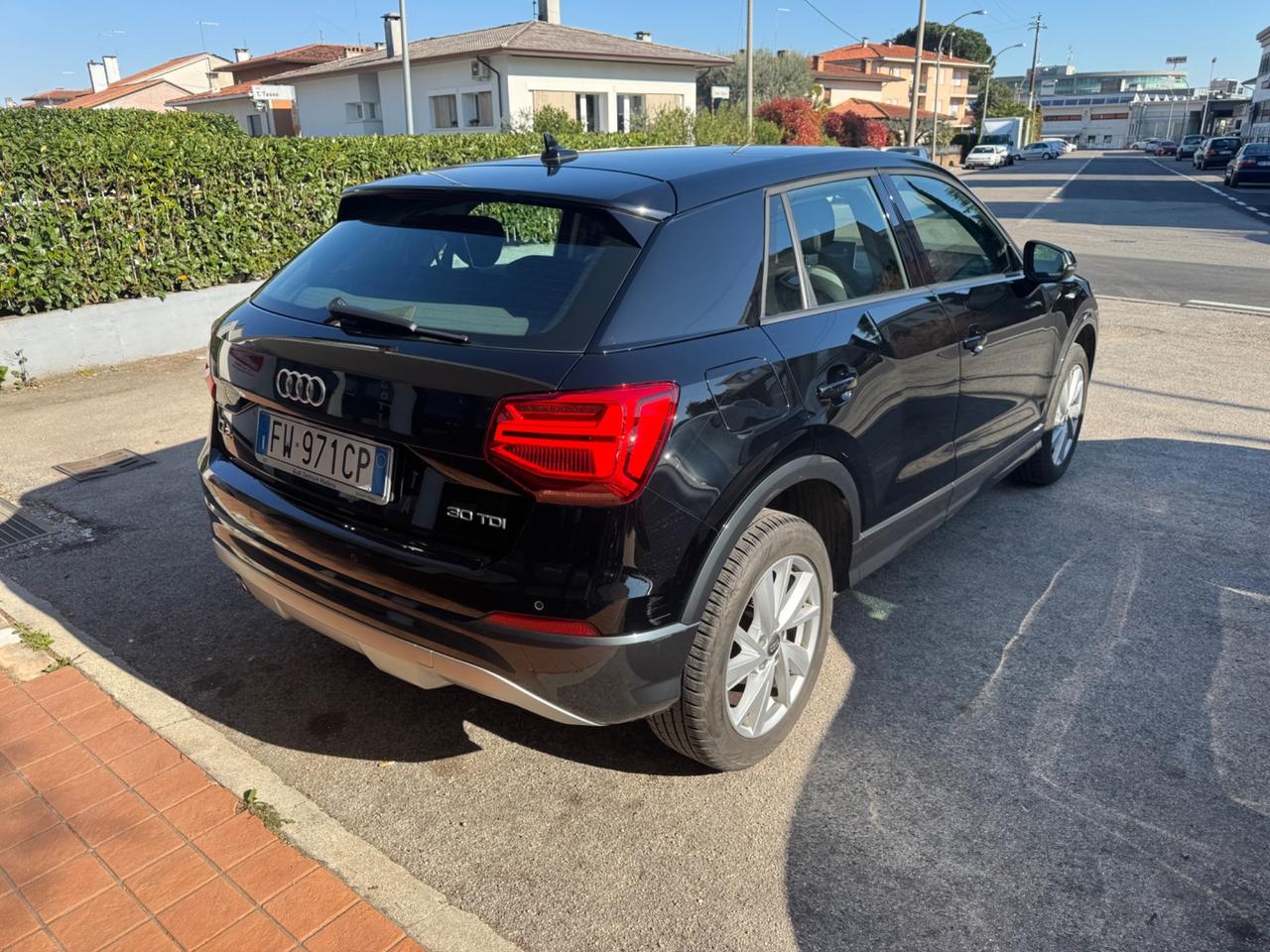 Audi Q2 30 TDI Business Design