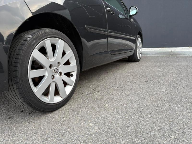 Peugeot 207 3 Porte 1.6 DIESEL 110 CV ADATTA NEOPATENTATI