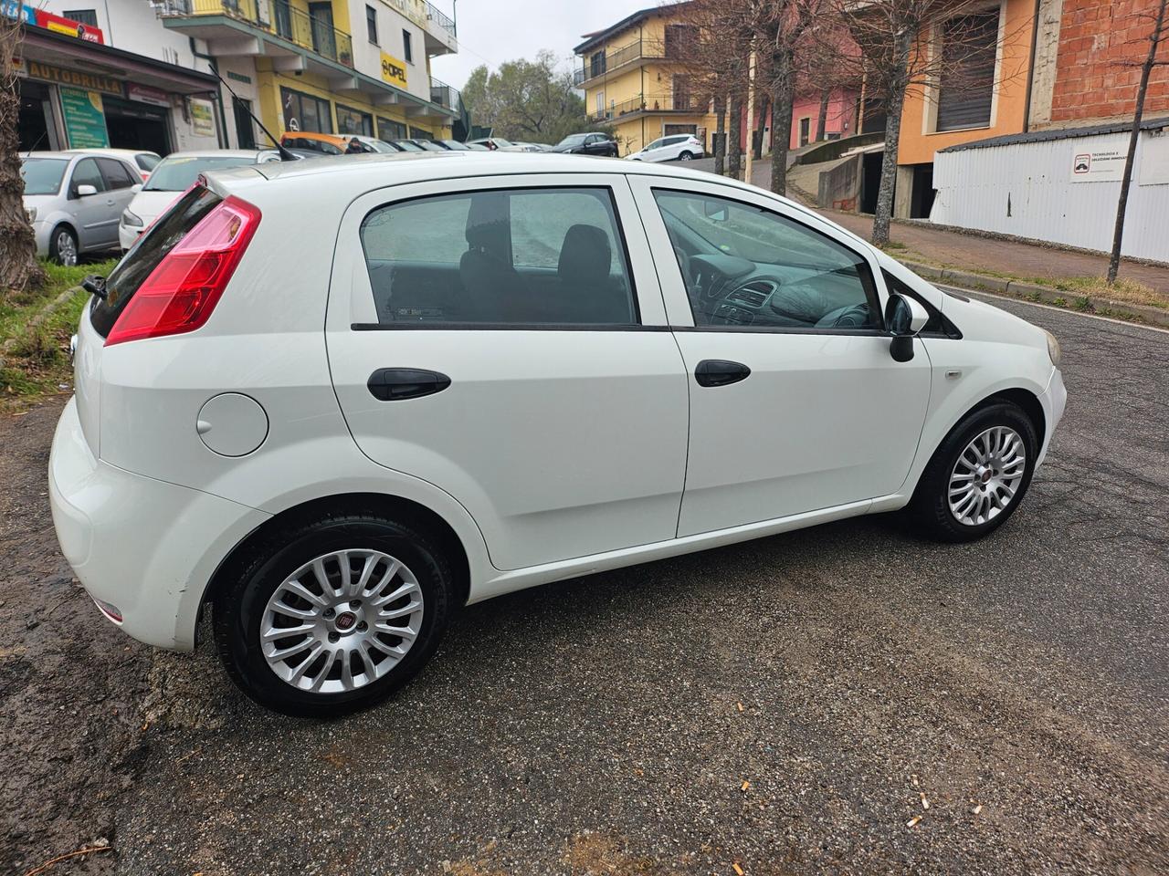 Fiat Punto 1.3 MJT II 75 CV 5 porte Street 2015