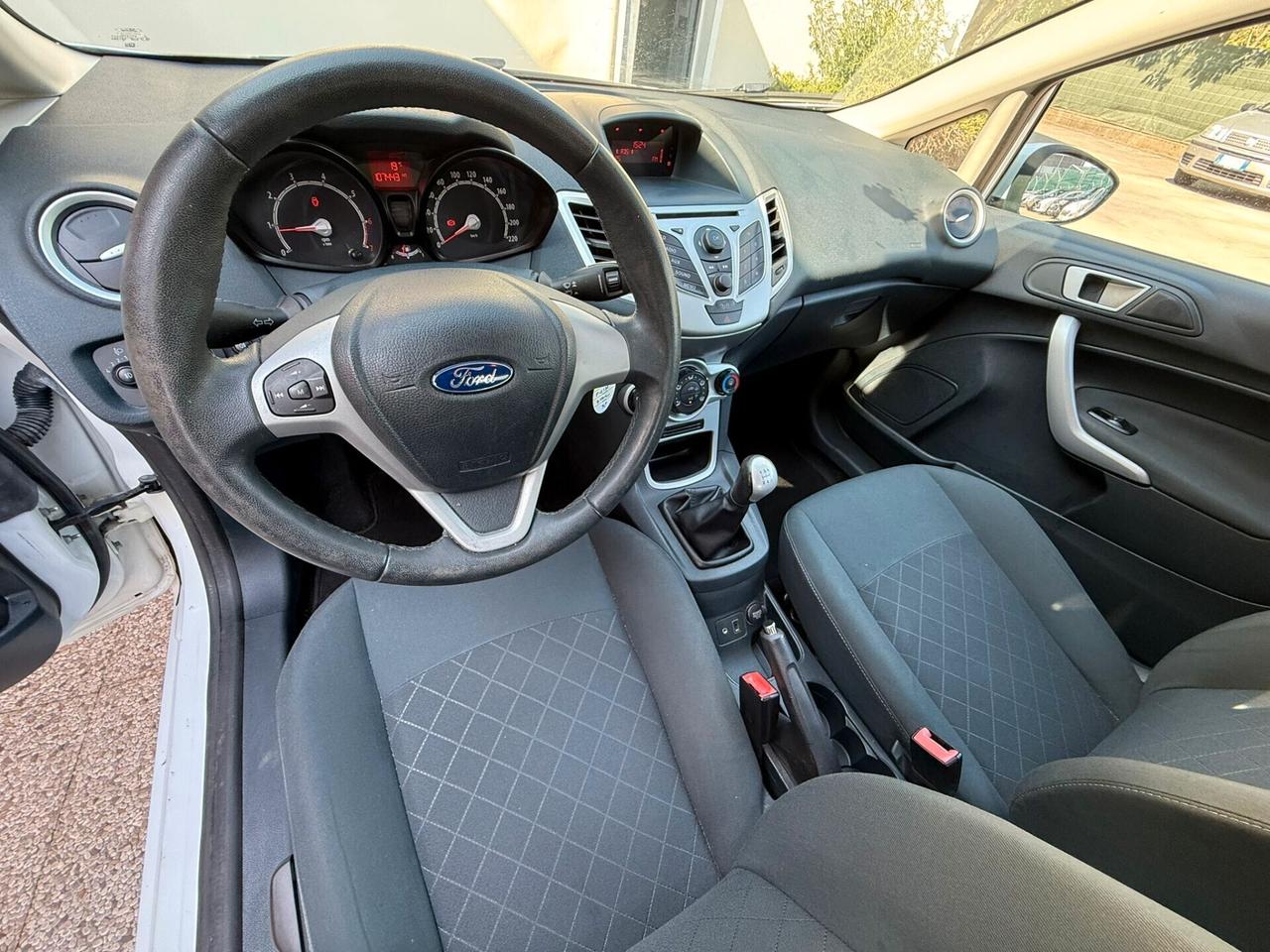 Ford Fiesta 3p 1.2 2012 neo-pat