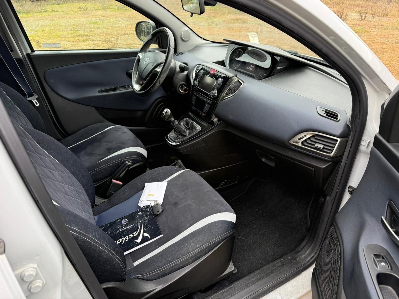 Ypsilon 1.3 MJT 16V 95 CV 5 porte S&S Platinum