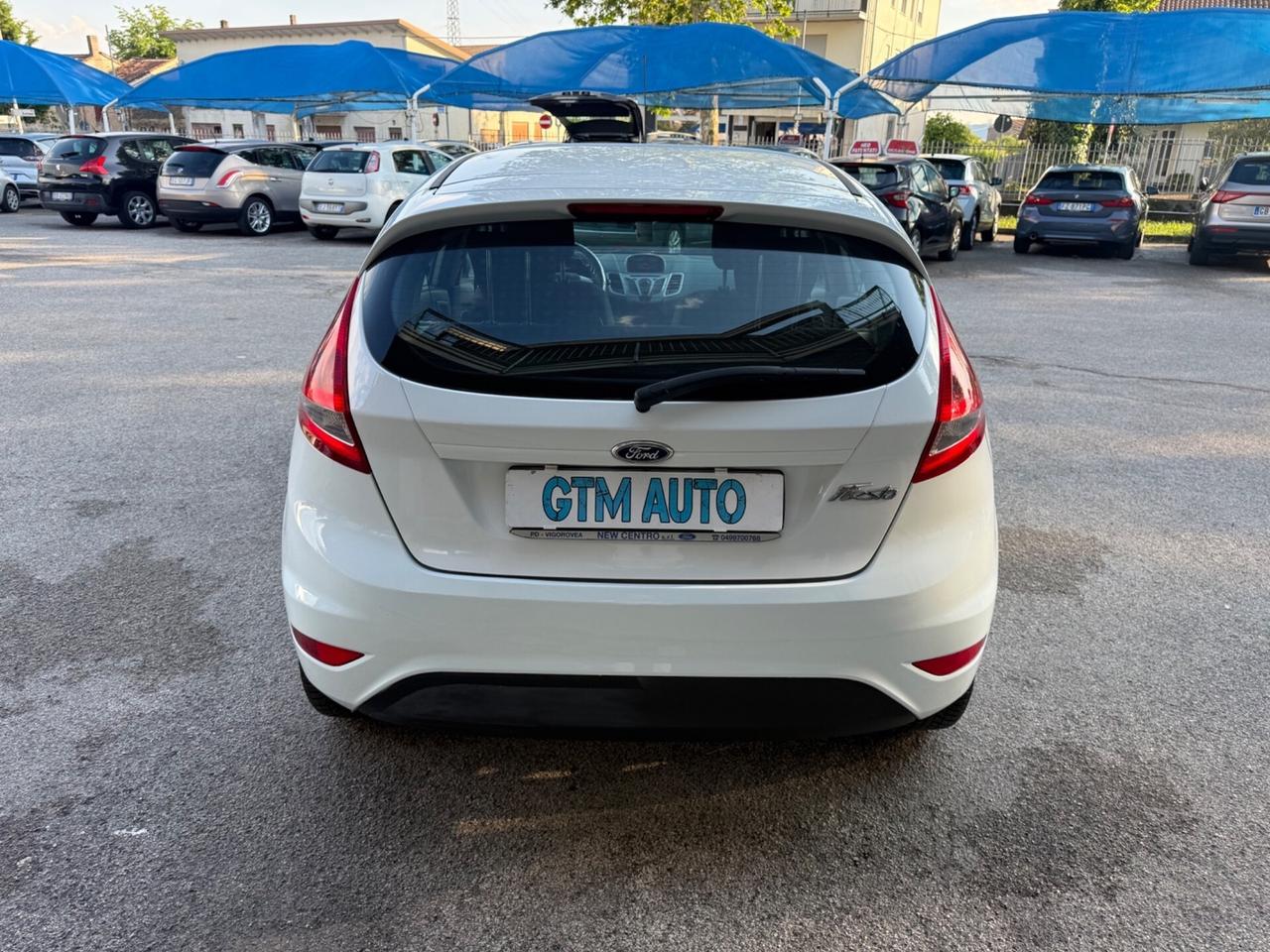 Ford Fiesta 1.4 5 porte Bz.- GPL - Neopatentati