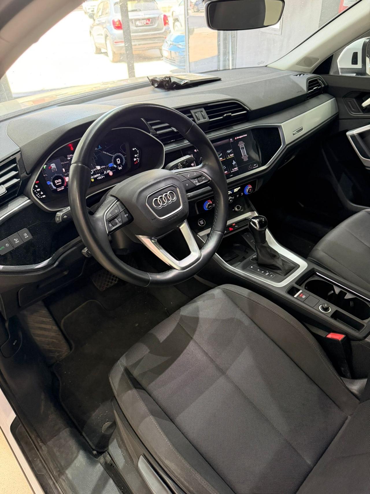 Audi Q3 35 TDI S tronic 2.0 150 CV