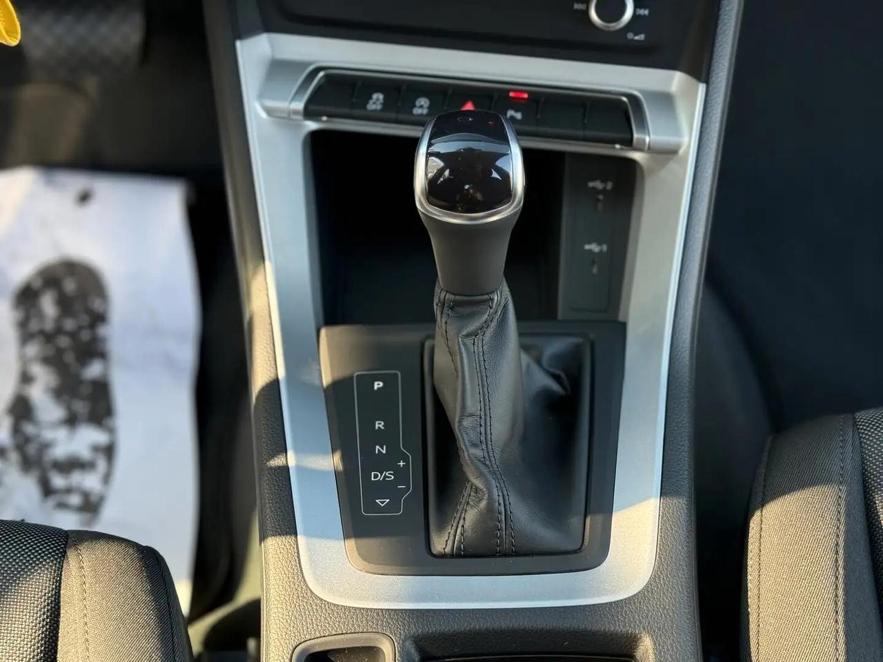 Audi Q3 35 TDI quattro S tronic Business