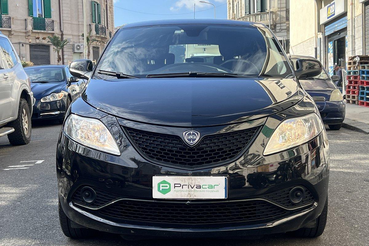 LANCIA Ypsilon 1.2 69 CV 5 porte Silver