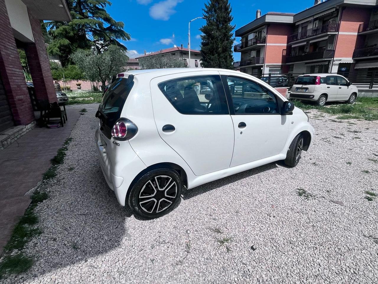 Toyota Aygo 1.0 12V VVT-i 5 porte