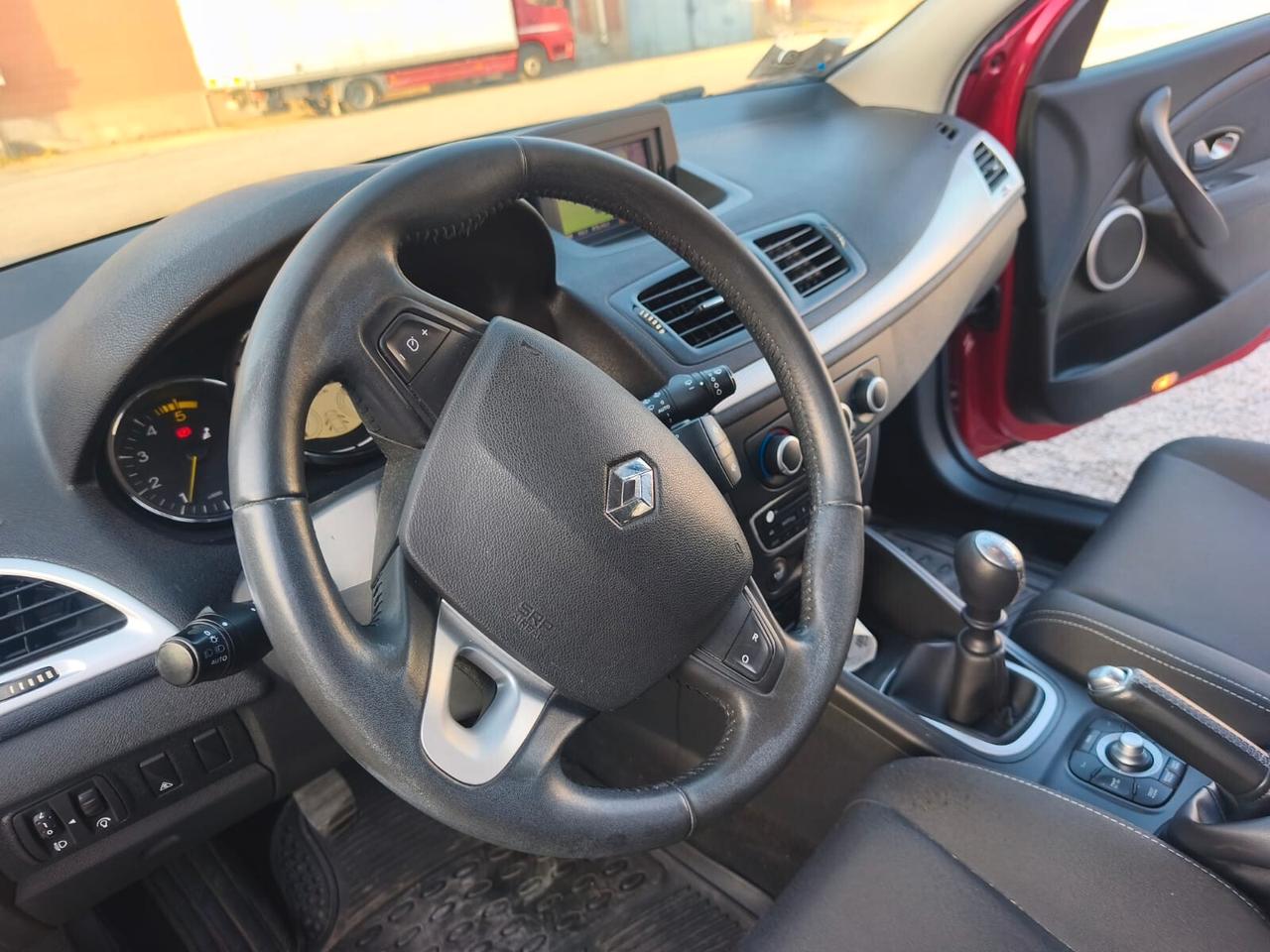 Renault Megane Sw 2009---1.5 Diesel