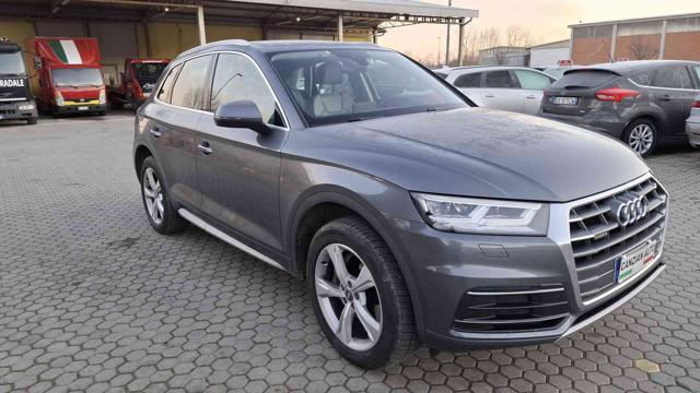 AUDI Q5 2.0 TDI quattro S tronic S line plus