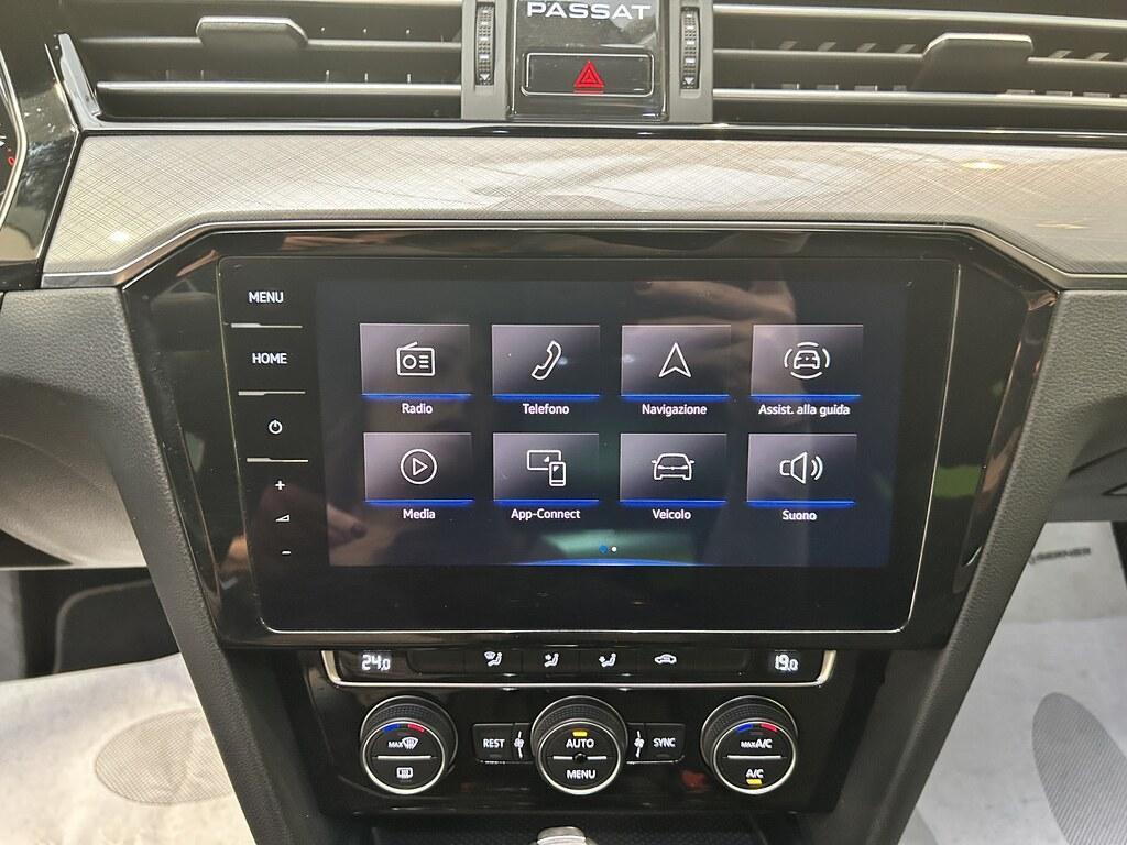 Volkswagen Passat 1.6 TDI SCR BMT Business DSG