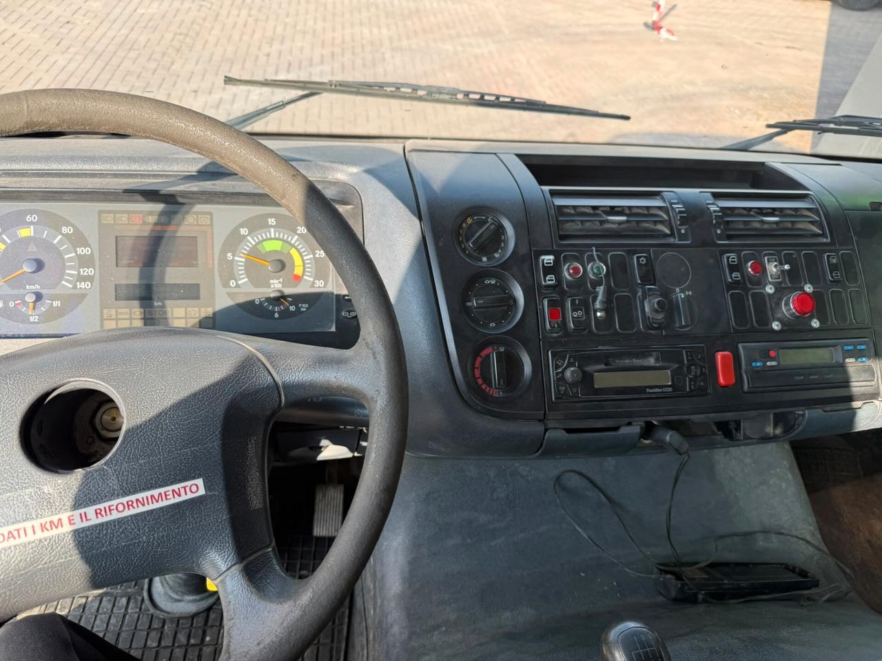 Mercedes Benz Atego 1828 ribaltabile+gru CORMACH