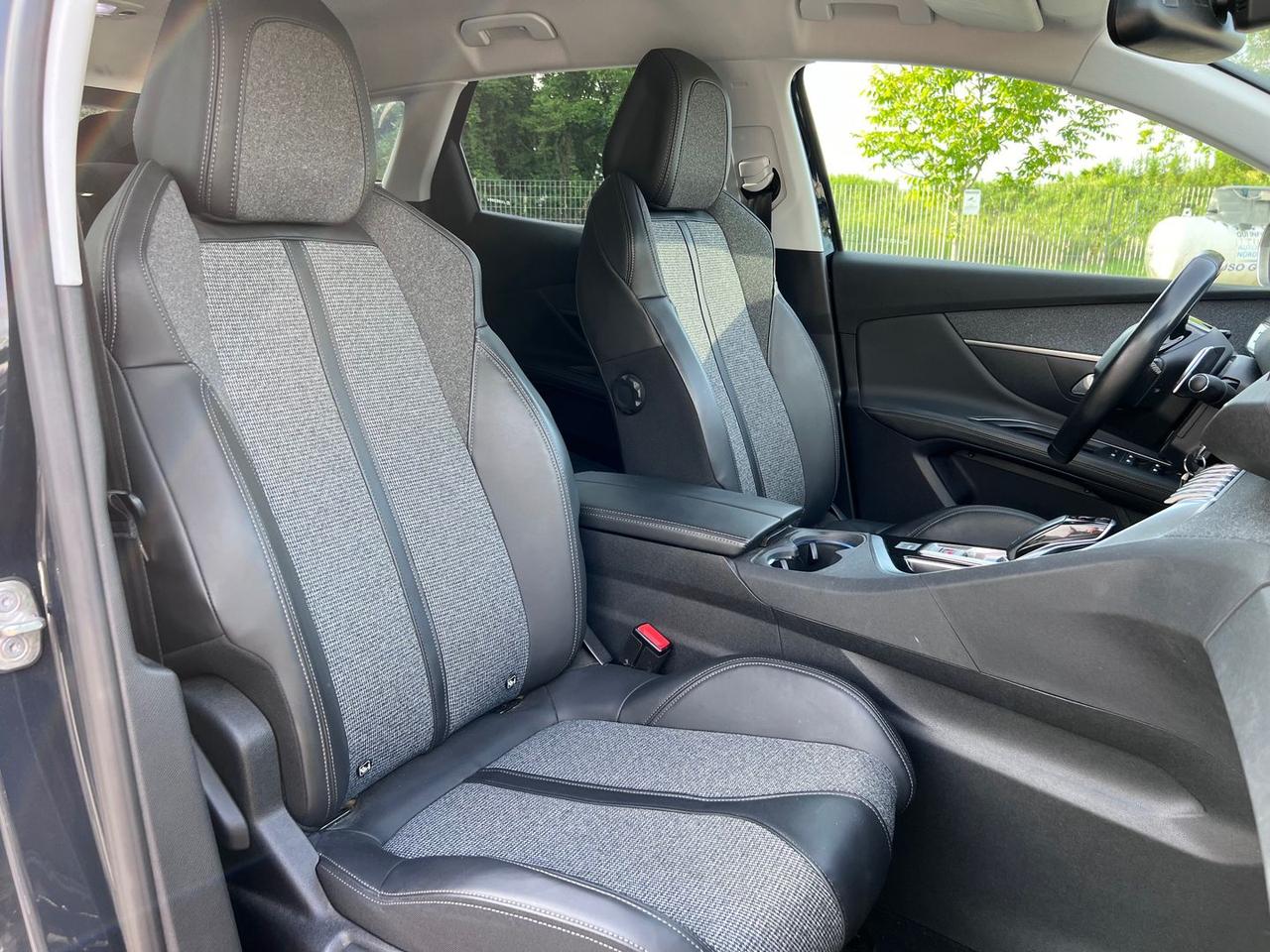 Peugeot 3008 Allure 1.6 Blue HDI 120