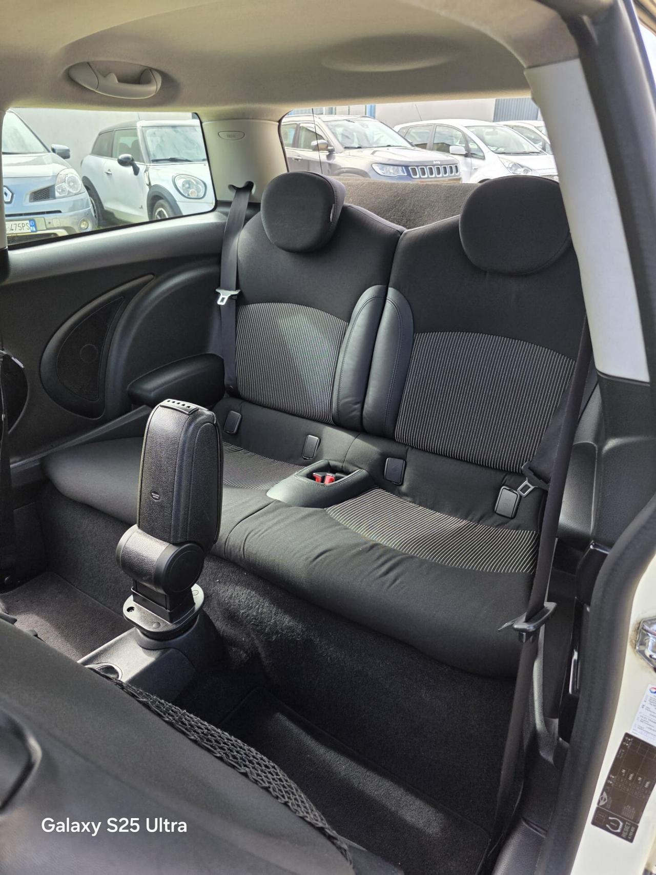 Mini 1.6 16V Cooper D