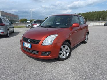 Suzuki Swift 1.3 Benz/Gpl 4x4 5p.