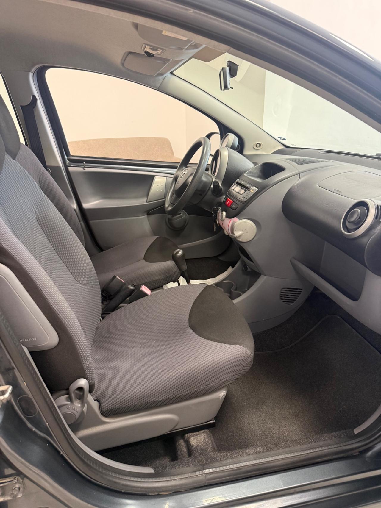 Toyota Aygo 1.0 12V VVT-i 5 porte Now
