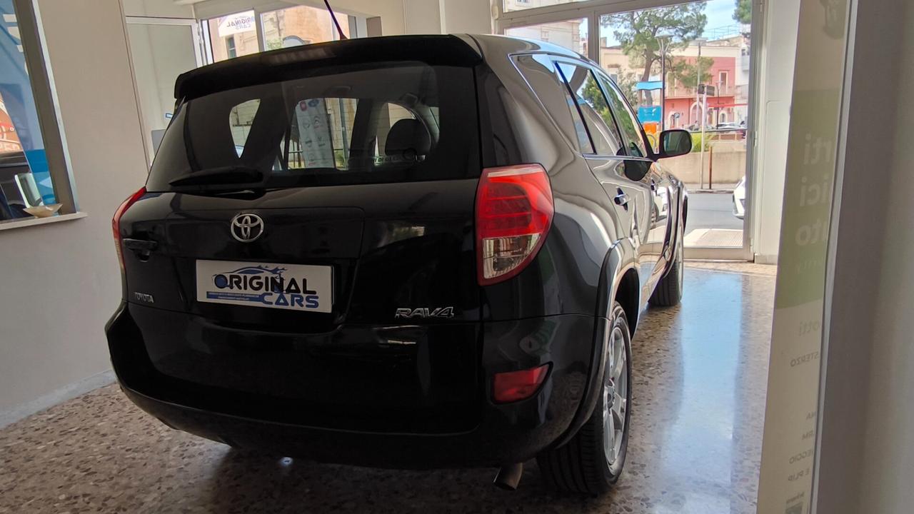 Toyota RAV 4 RAV4 2.2 D-4D 177 CV Luxury