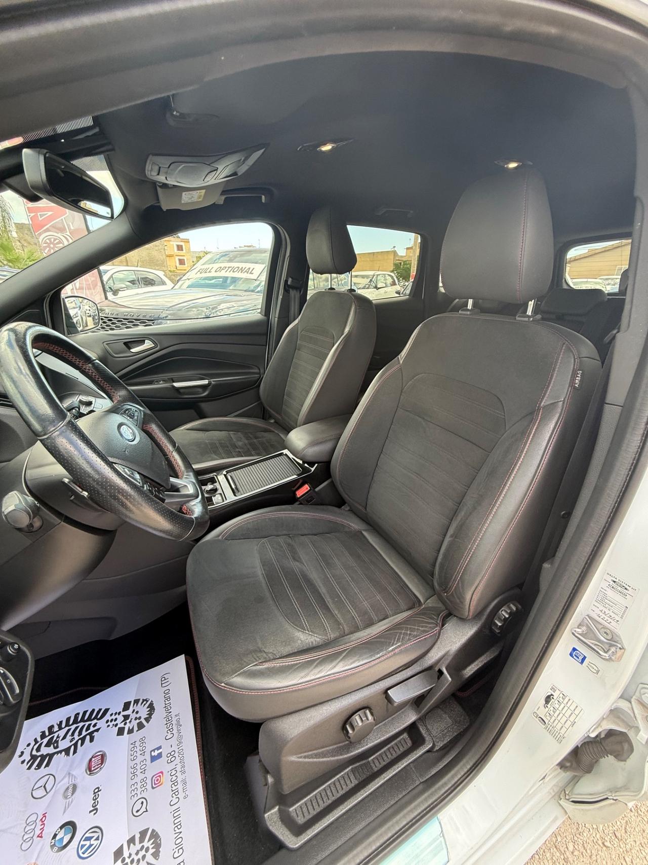 Ford Kuga 2.0 TDCI 150 CV S&S 4WD Titanium