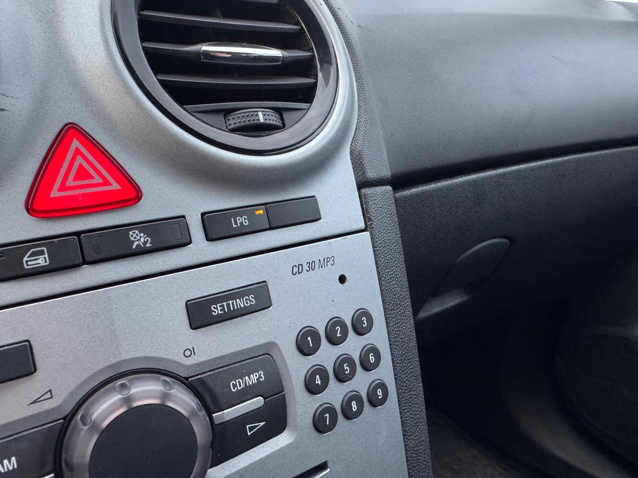 Opel Corsa 1.2 85CV 5 porte GPL-TECH Elective