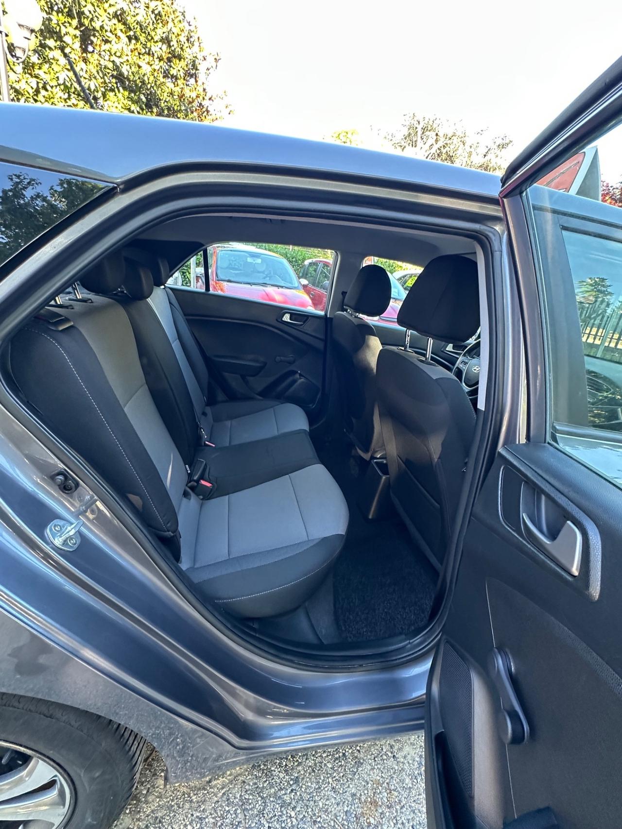 Hyundai i20 1.2 5 porte Connectline