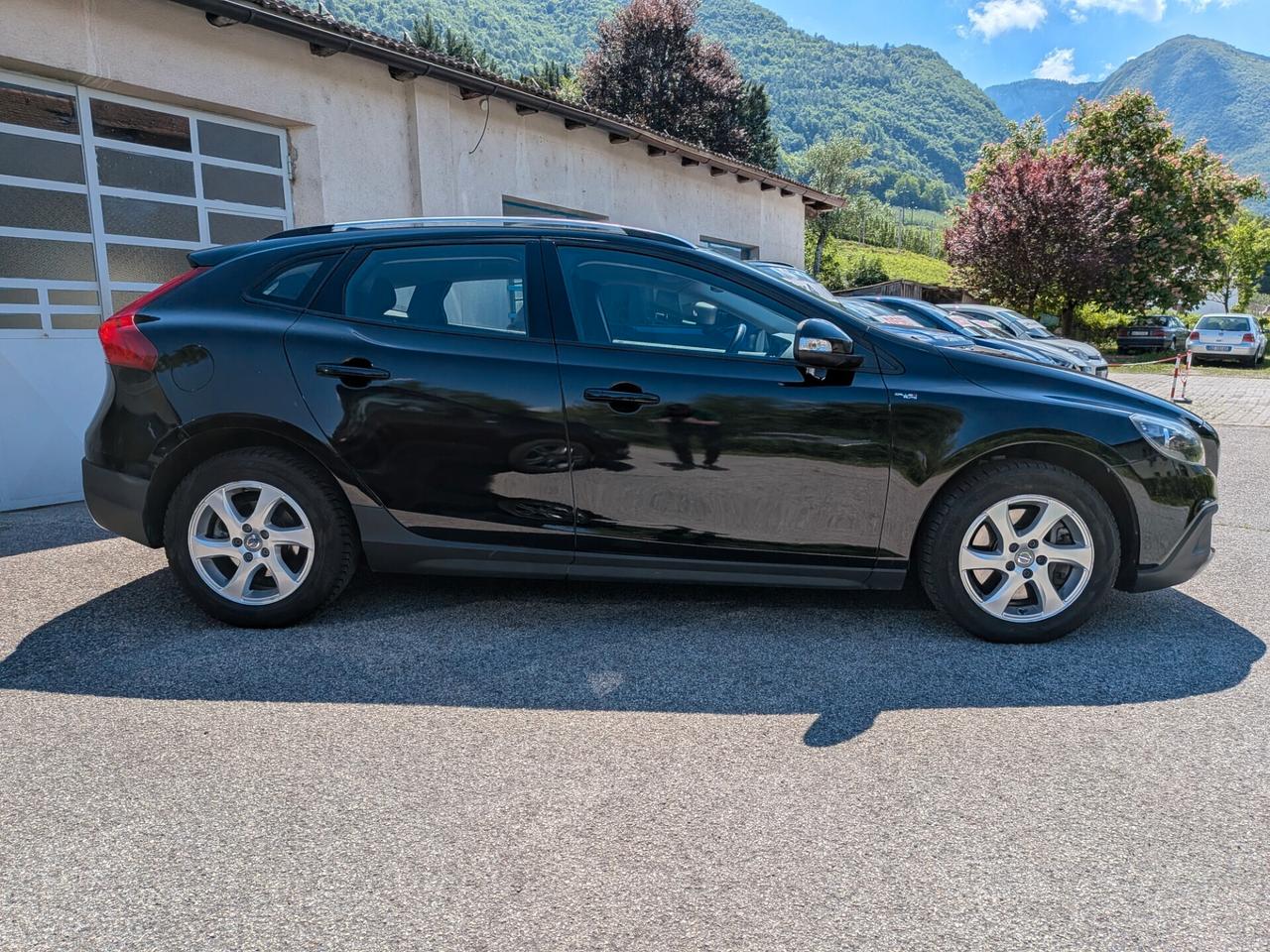 VOLVO V40 CROSS COUNTRY 2.0 120CV