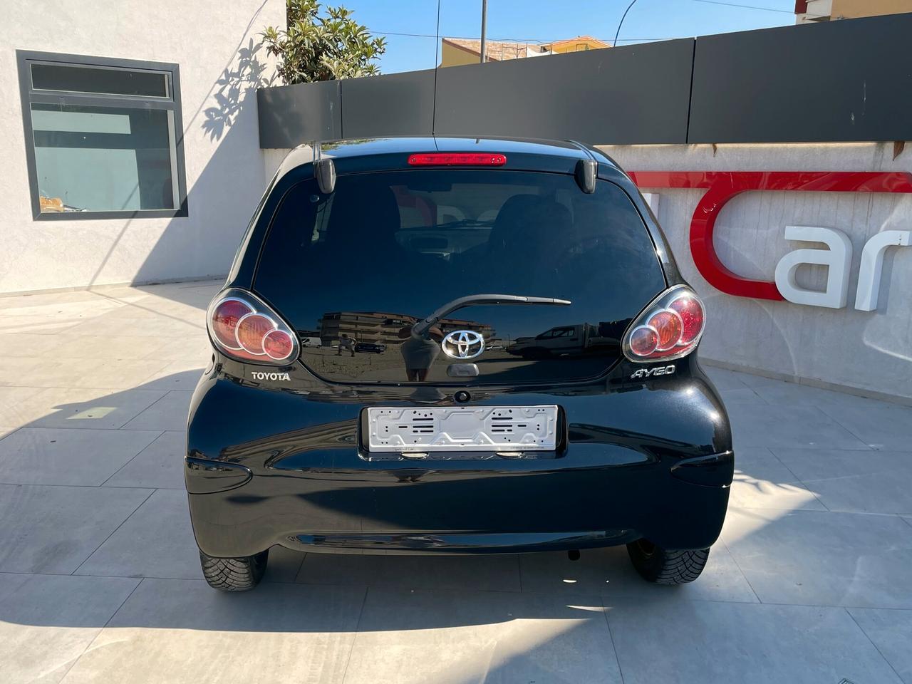 Toyota Aygo 1.0 12V VVT-i 5 porte Active Connect