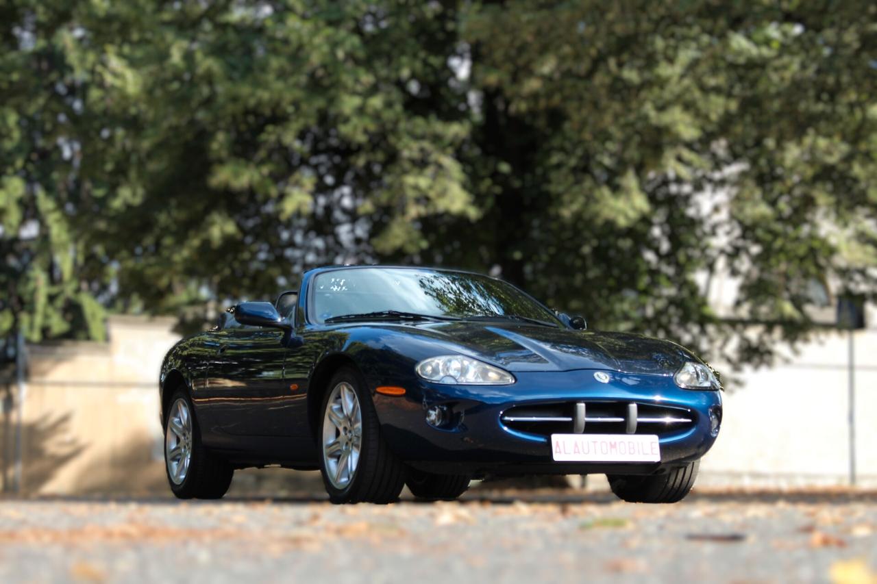 Jaguar XK * Sapphire Blue* Service completo*