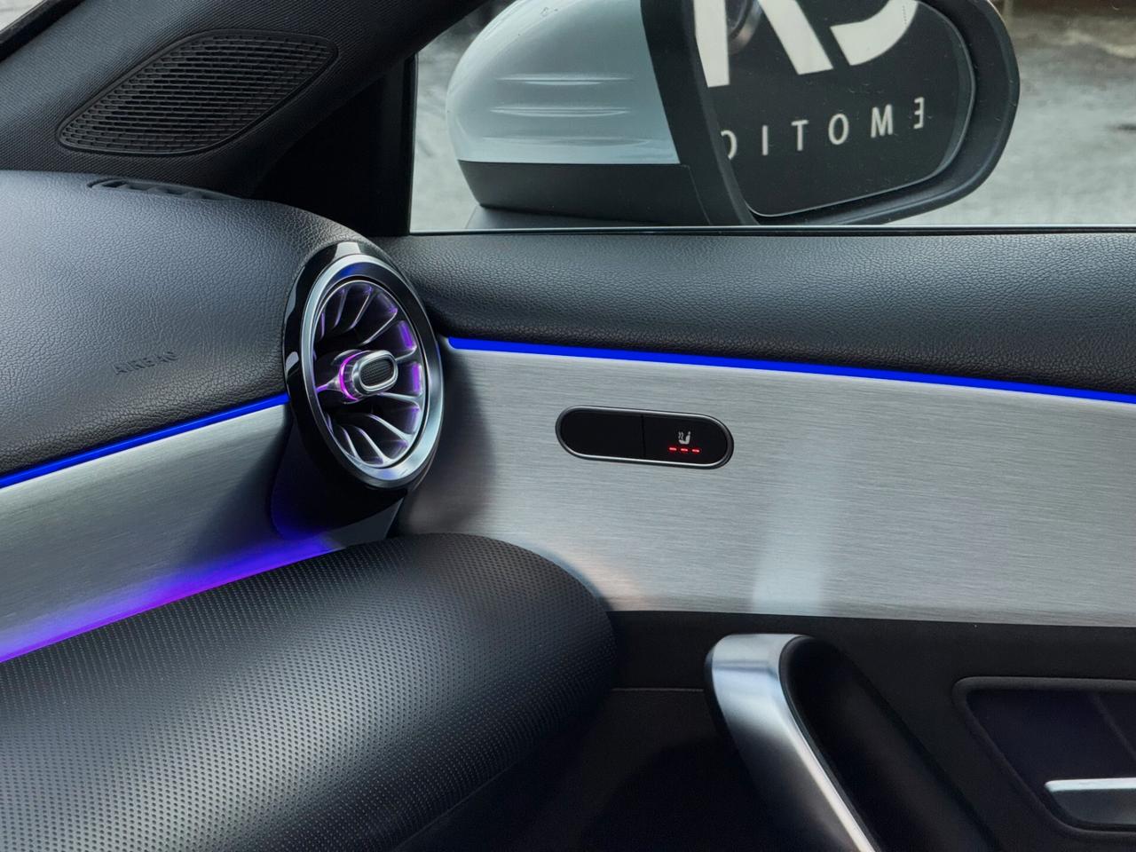 Mercedes-Benz A 180 d Premium AMG TETTO BURMESTER