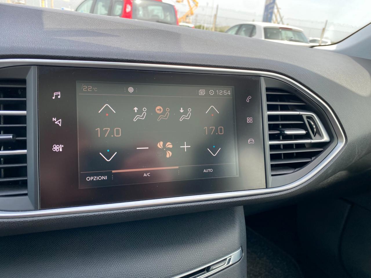 PEUGEOT 308 1.5 BlueHDi Allure GARANTITA