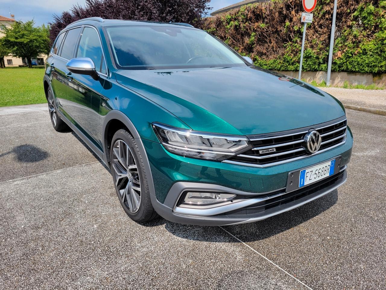 Volkswagen Passat Alltrack 2.0 TDI 190 CV 4MOTION DSG Gancio di traino