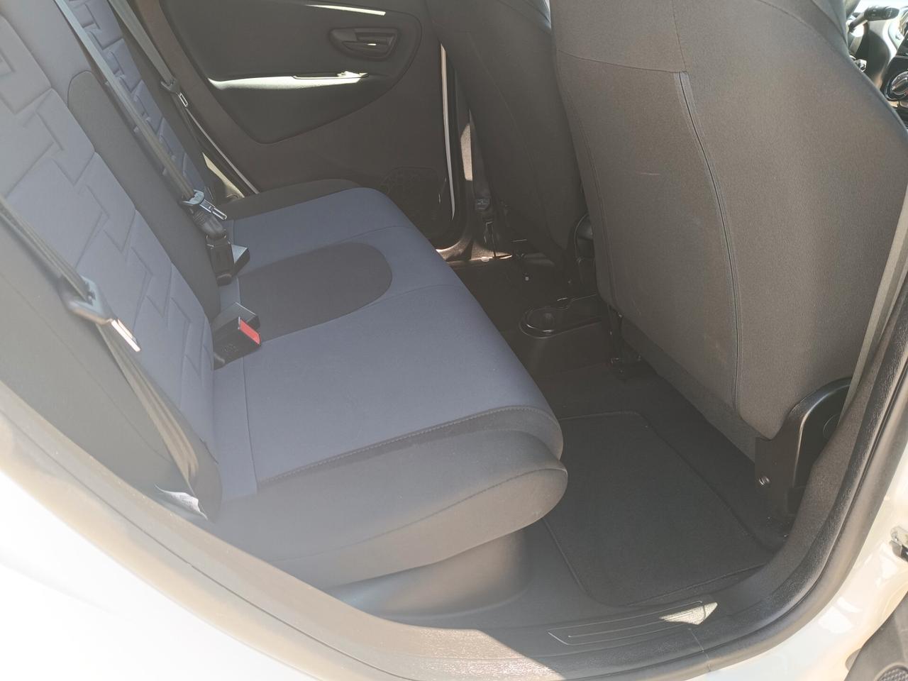 Lancia Ypsilon 1.0 FireFly 5 porte S&S Hybrid Gold