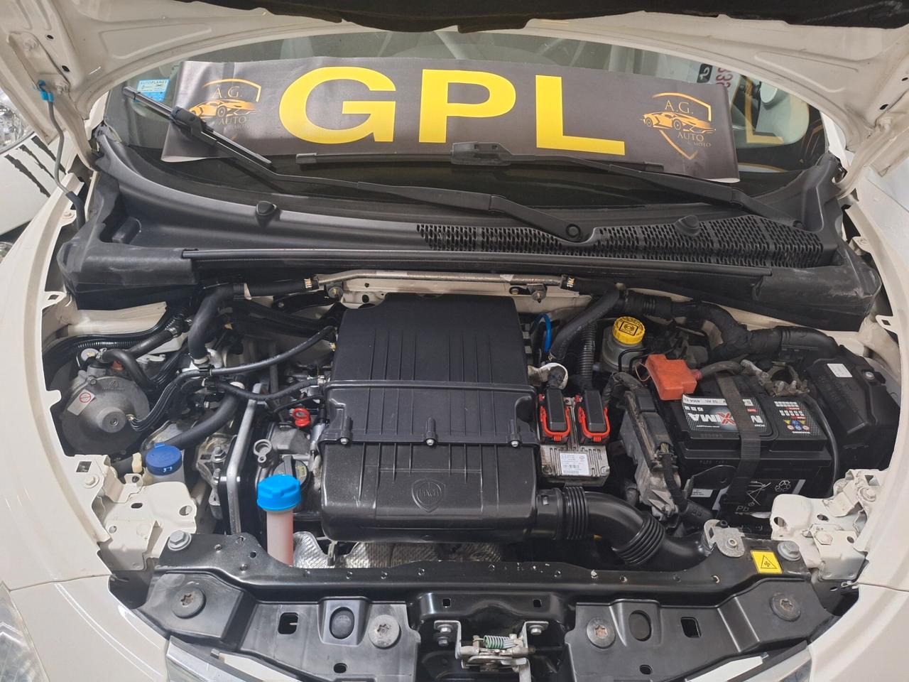 Lancia Ypsilon 1.2 69 CV 5 porte GPL Ecochic Gold