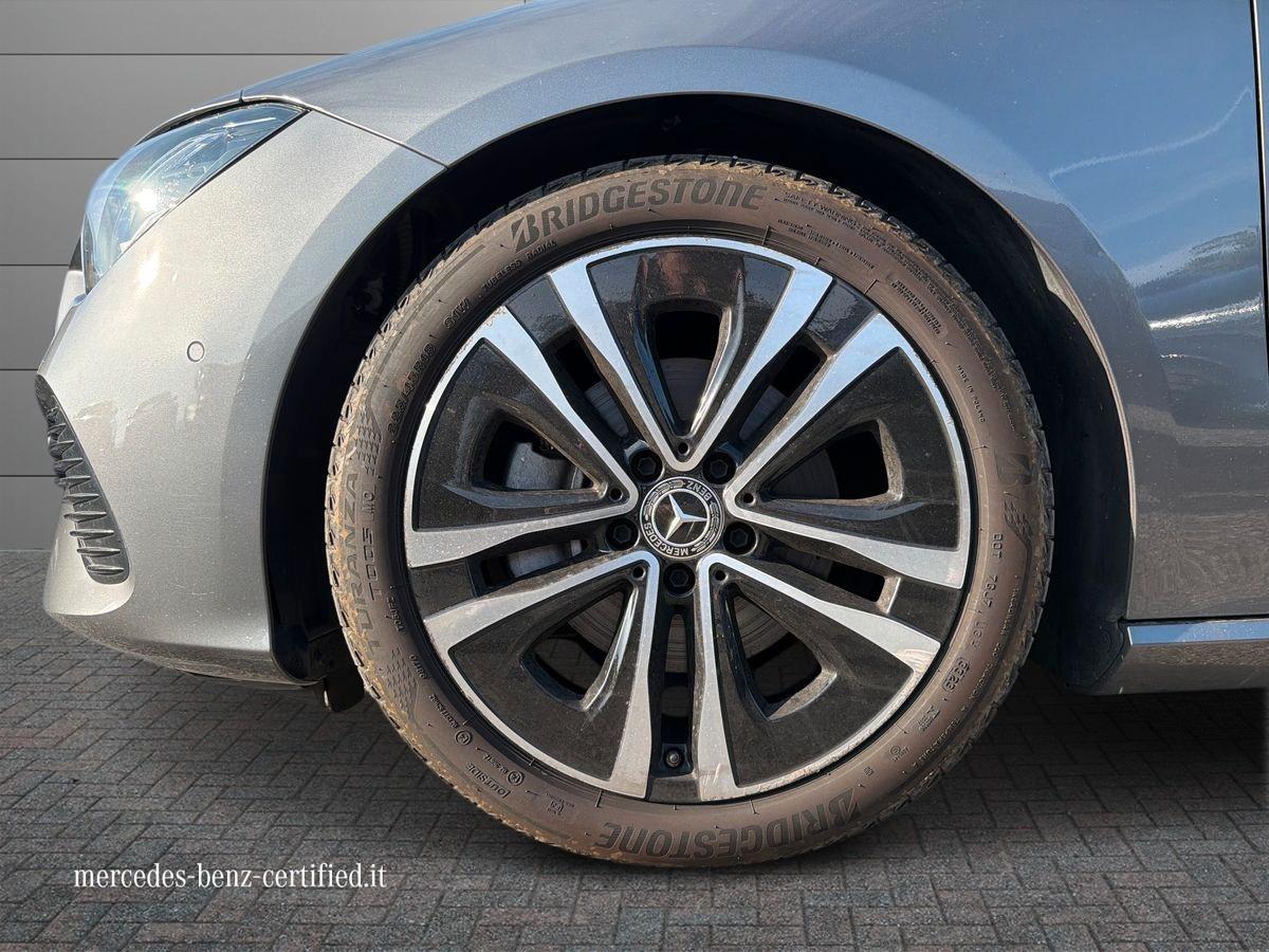 Mercedes-Benz CLA Shooting Brake 180 d Progressive Advanced Plus auto