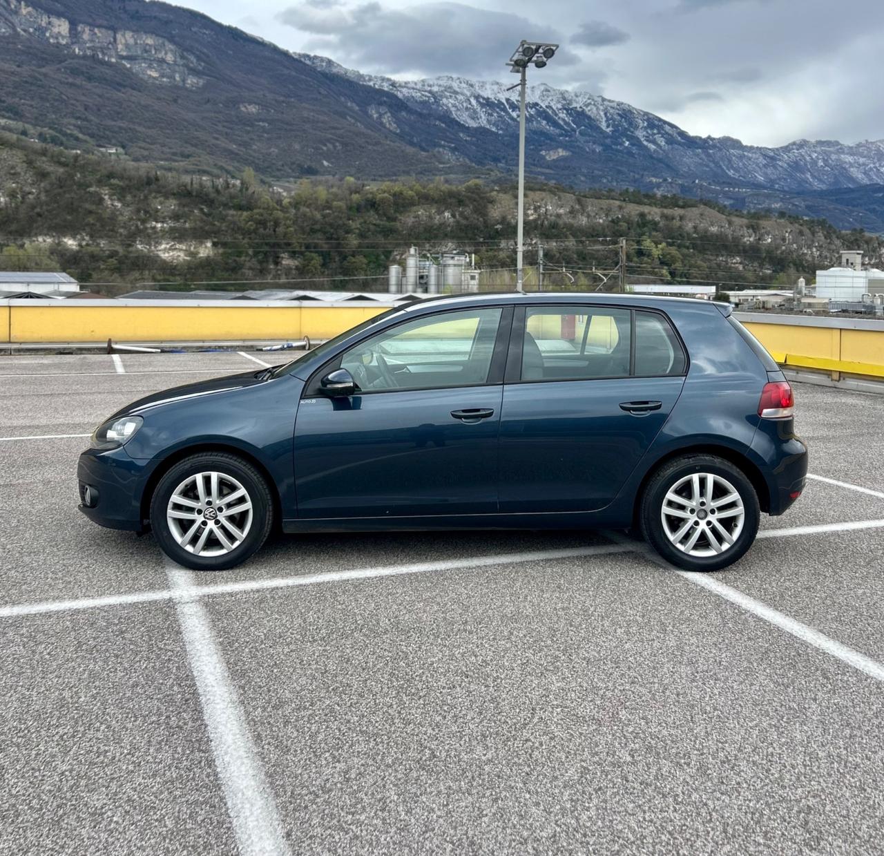 Volkswagen Golf 6 serie 2.0 TDI 140CV 5p. Highline