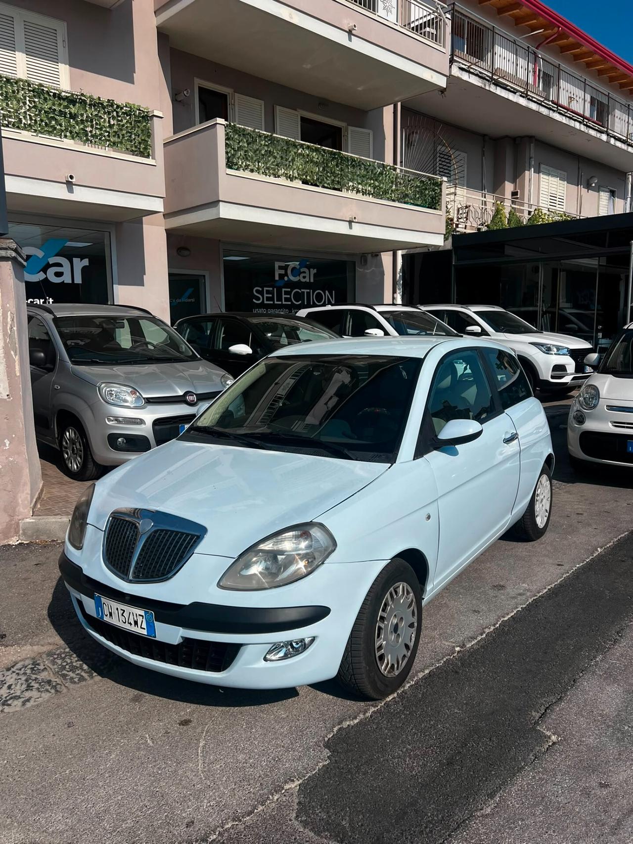 Lancia Ypsilon 1.3 Multijet 16V Argento NEOPATENTATI