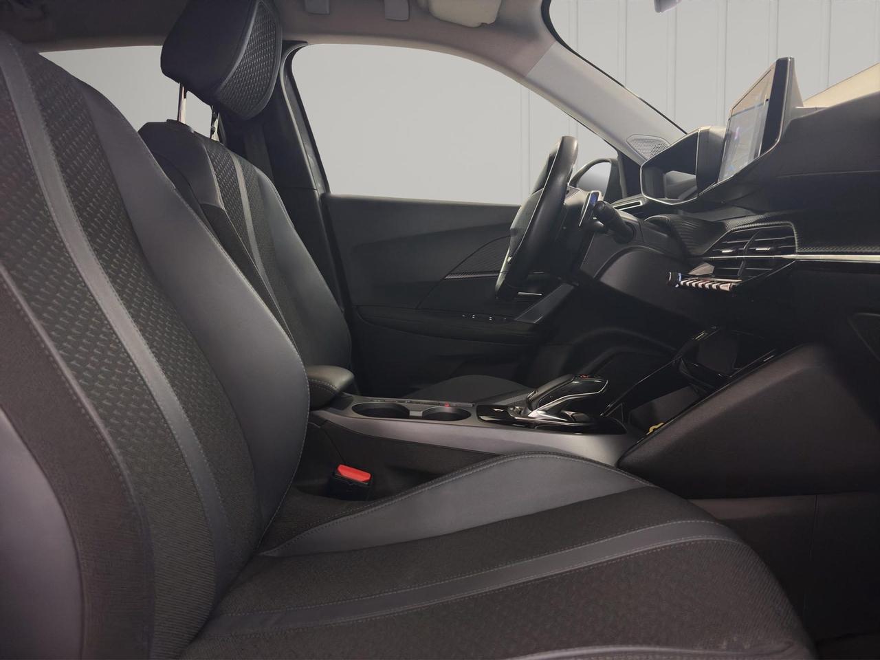 Peugeot 2008 1.2 puretech Allure Pack s&s 130cv