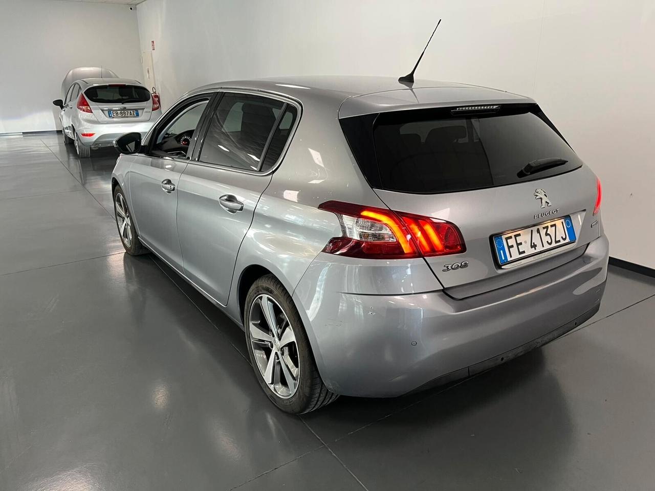 Peugeot 308 BlueHDi 150 S&S Allure