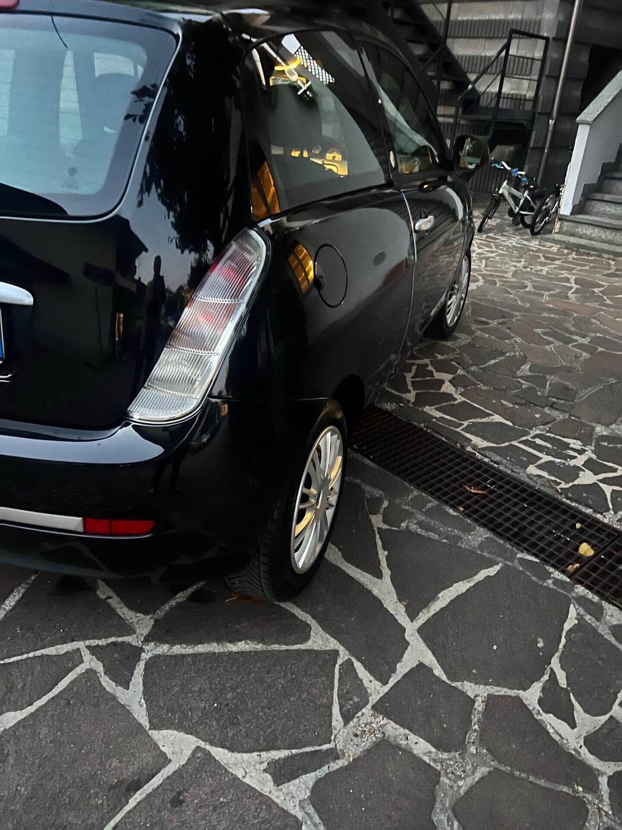 Lancia Ypsilon 1.4 Unyca Ecochic GPL