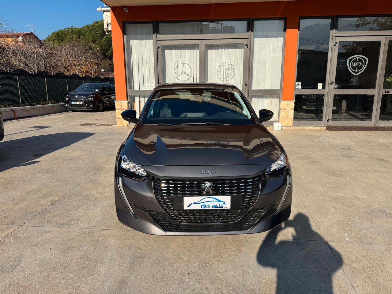 Peugeot 208 Peugeut 5 porte allure