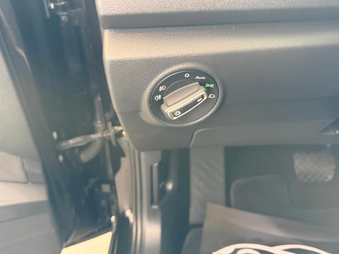 VOLKSWAGEN T-ROC 2.0 DSG 4MOTION 150CV PELLE NAVI CAM ANNO 2022