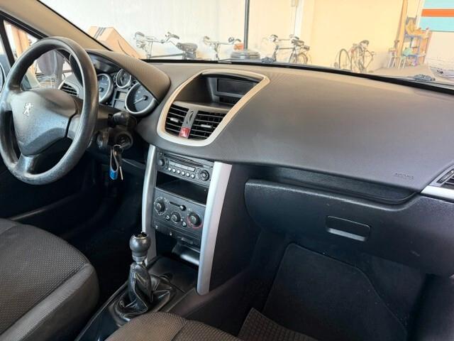 Peugeot 207 Plus 1.4 8V 75CV 5p. ECO GPL
