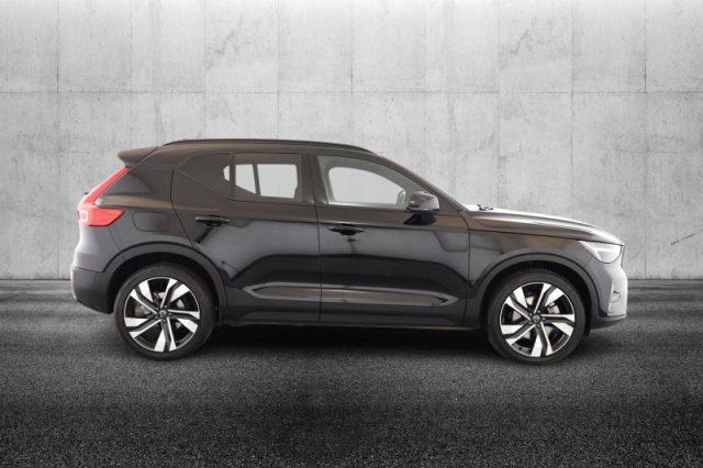 VOLVO XC40 B4 automatico Plus Dark