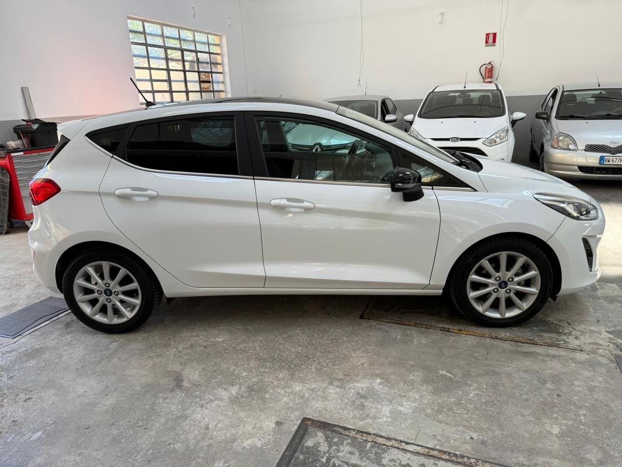 Ford Fiesta 1.5 TDCi 5 porte Euro 6 b neopatentati