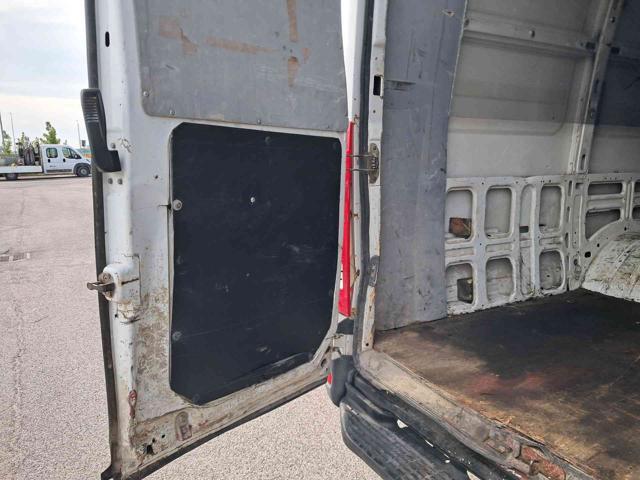 IVECO Daily 35C15LV BTor 3.0 HPT PL-TA-RG Furgone