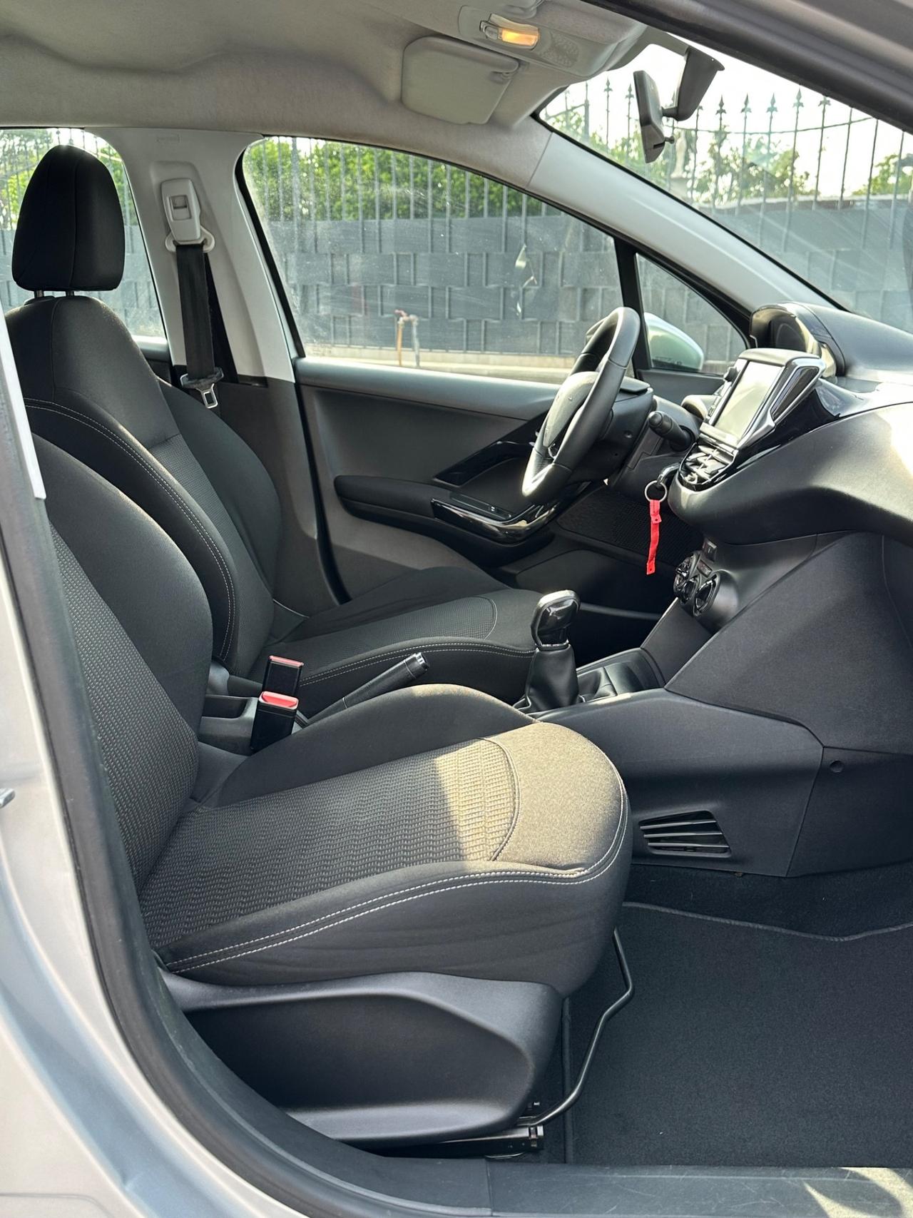 Peugeot 208 PureTech 82 5 porte Allure 2018