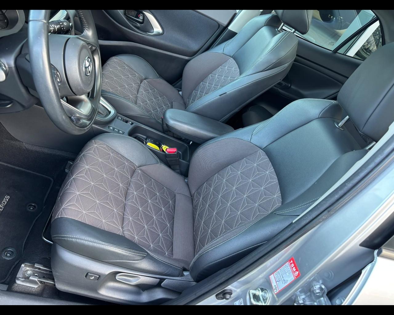 Toyota Yaris Cross 2021 - Yaris Cross 1.5h Trend fwd 116cv e-cvt