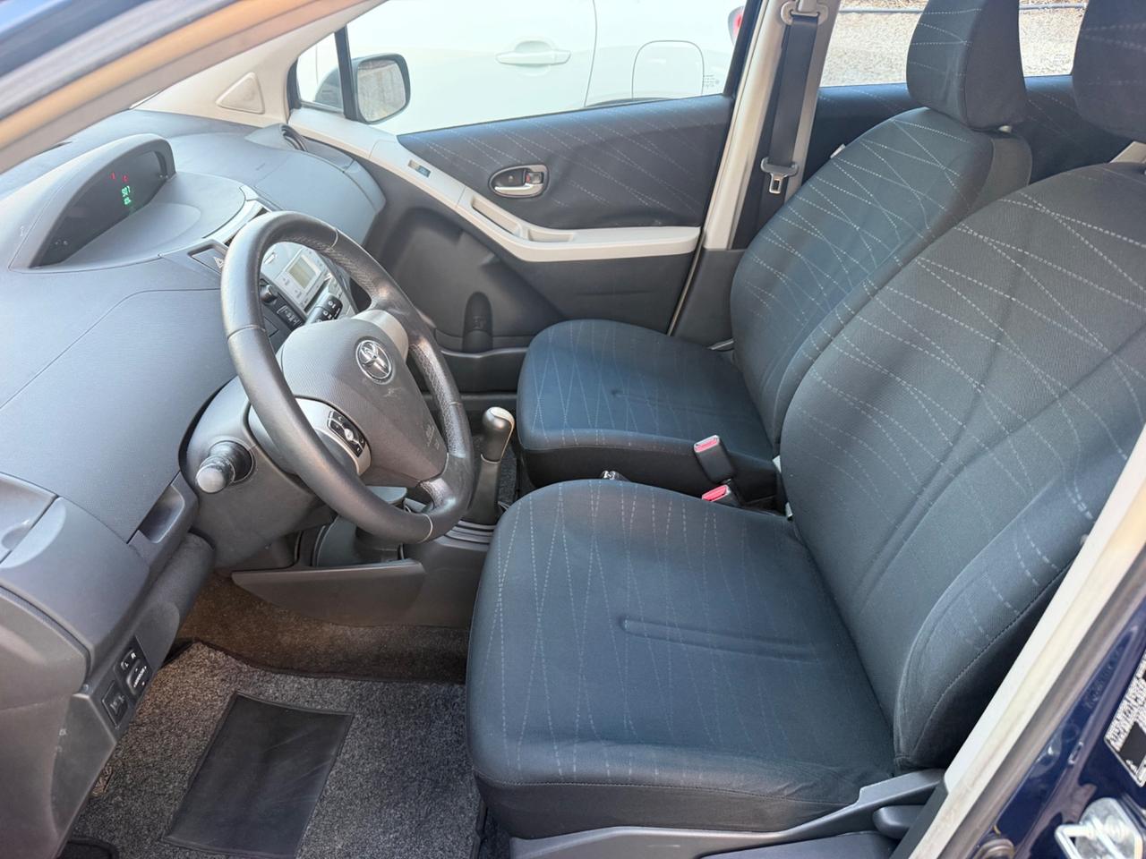 Toyota Yaris 1.3 5 porte Navi